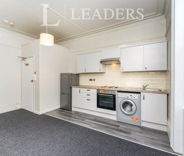 Studio to rent - Photo 4