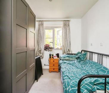 2 bedroom semi-detached house to rent - Photo 6
