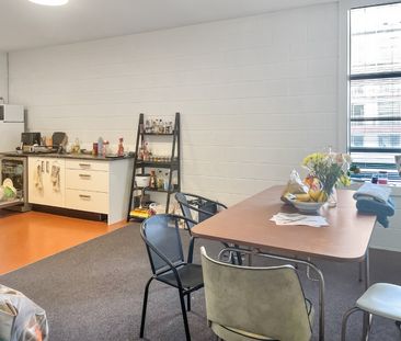 Perfect for students -Spacious 6-Bedroom Apartment in the Heart of ... - Photo 6