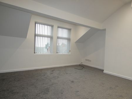 Palatine Road Flat 4 - Photo 5