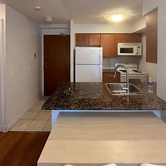 Sheppard/Yonge Spacious 1Bdrm Modern Kitchen 1Parking Furnished - Photo 3