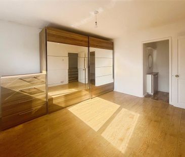 4 bedroom detached house to rent - Photo 5