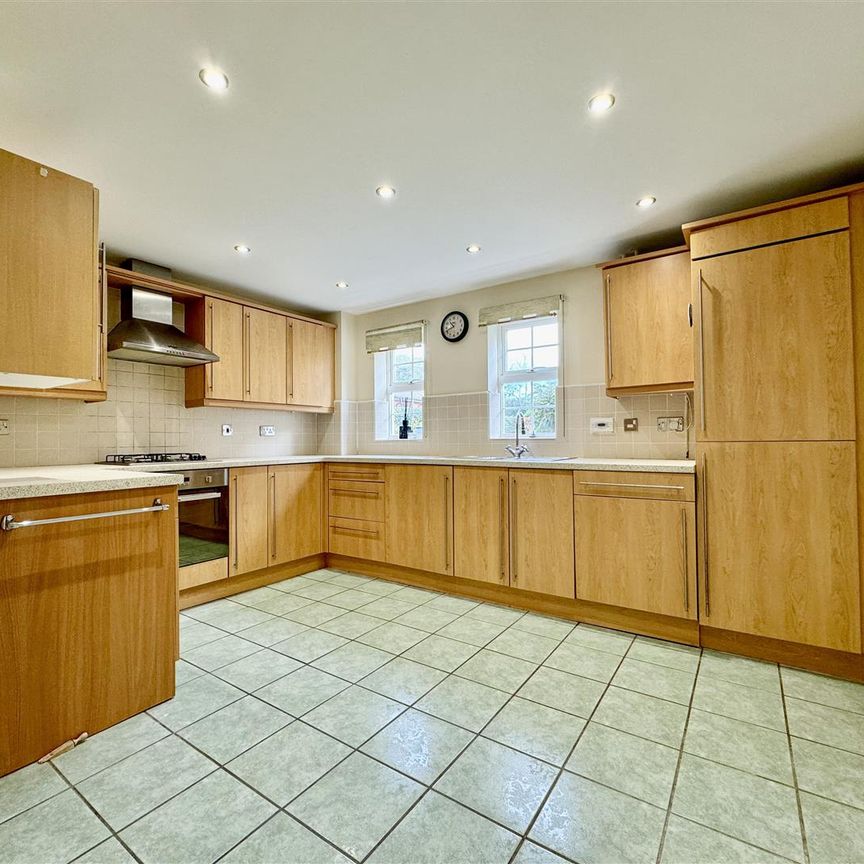 Jasmine Way, Bexhill-On-Sea, TN39 3GJ - Photo 1