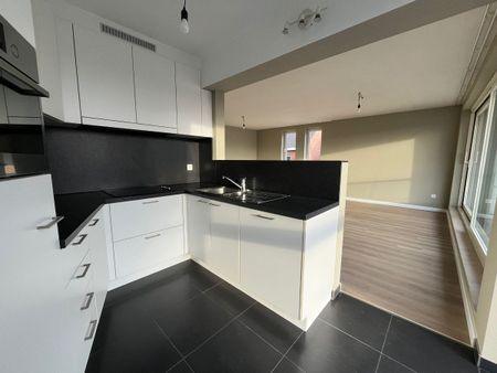 Instapklaar appartement met staanplaats nabij centrum - Photo 3