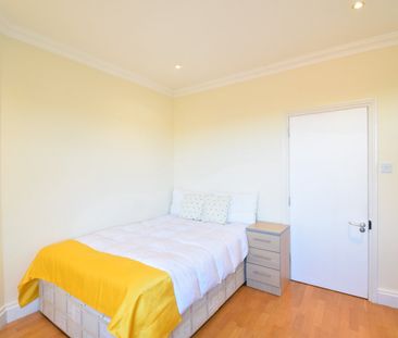 Room in a Shared Flat, Lymington Mansions, NW6 - Photo 2