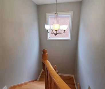 For Lease - 24 Golden Oak Avenue, Richmond Hill, Ontario - Photo 4