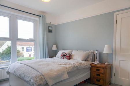 3 bedroom end of terrace house to rent - Photo 4