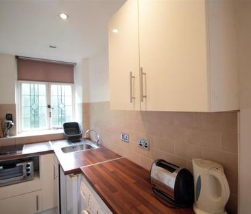 Studio to rent - Photo 5
