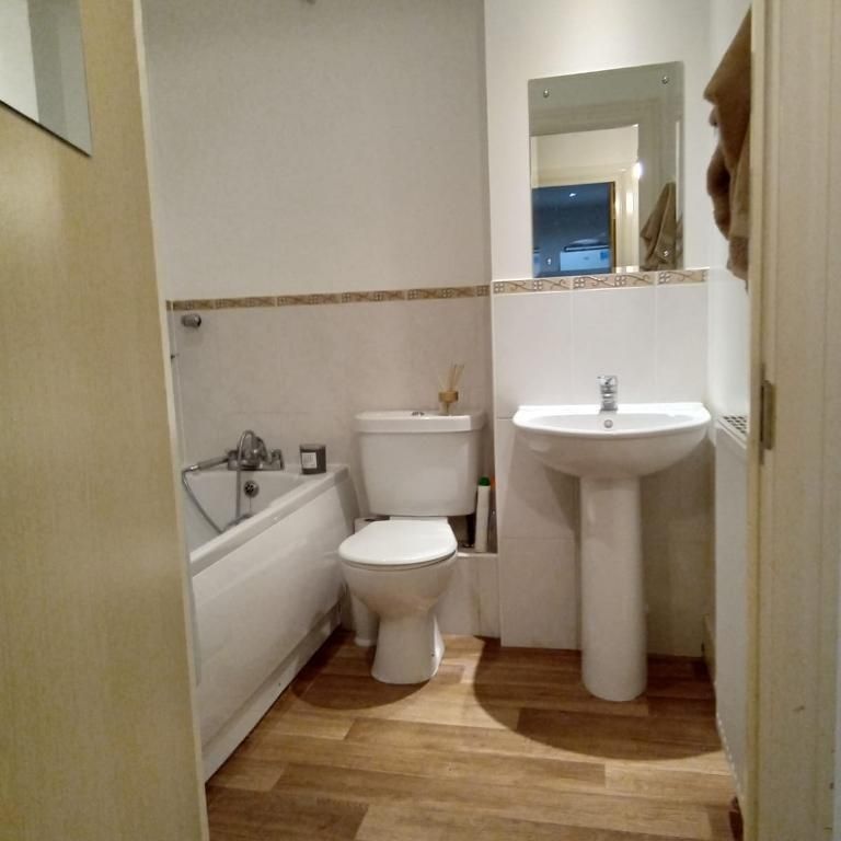 2 bedroom flat to rent - Photo 1