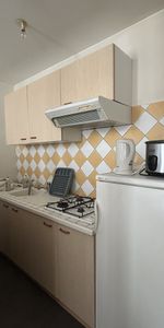 POITIERS, RUE DE L'ARCEAU T2 DE 35.85M² - Photo 3