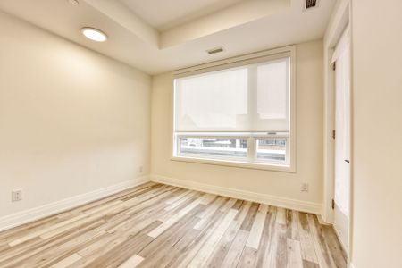 For Lease - 3250 Carding Hill Trail Unit# 232, Oakville, Ontario - Photo 4