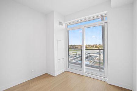 For Lease - 30 Upper Mall Way Unit# 317A, Vaughan, Ontario - Photo 5