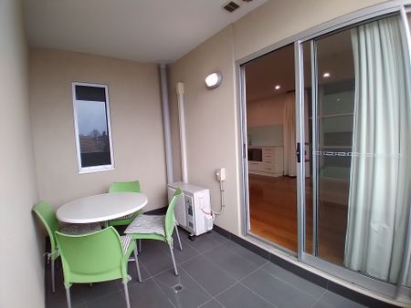 Ready to Move in! - Photo 4
