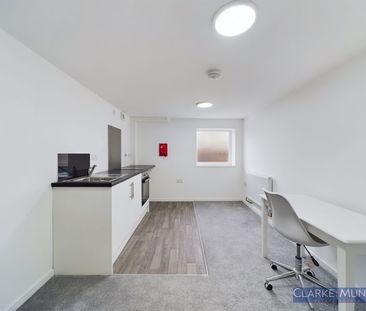 Albert Terrace, Middlesbrough - Photo 5