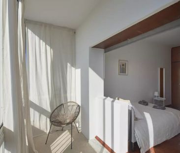 Rooms for rent in 5-bedroom apartment in Cacilhas - Foto 4