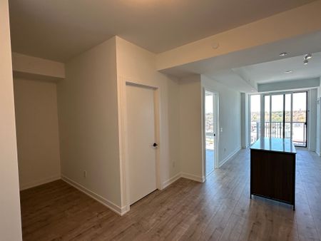 For Lease - 220 Missinihe Way Unit# 1002, Mississauga, Ontario - Photo 5