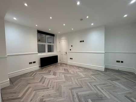 Palmeira Mansions, Church Road, Hove - Photo 2