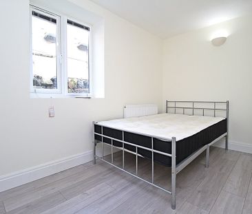 West Grove, Roath, Cardiff - Photo 4