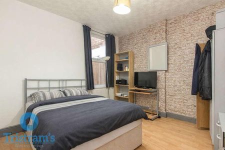 Derby Grove, Lenton, NG7 - Photo 2