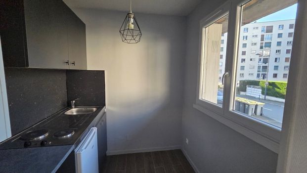 Location Appartement 1 pièce 27m² ORLEANS 45000 - Photo 1