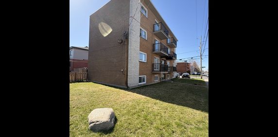 Appartement 2 Chambres – Longueuil – 2e - Photo 2