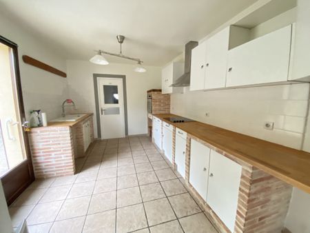 Location Maison 4 pièces 100m² SOREDE 66690 - Photo 4