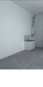 Location Appartement 2 pièces 42m² ELBEUF 76500 - Photo 3