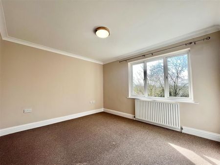 4 bedroom house - detached - Photo 4