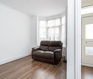 2 bedroom house to rent Ward Road, Southsea, PO4 - Photo 5