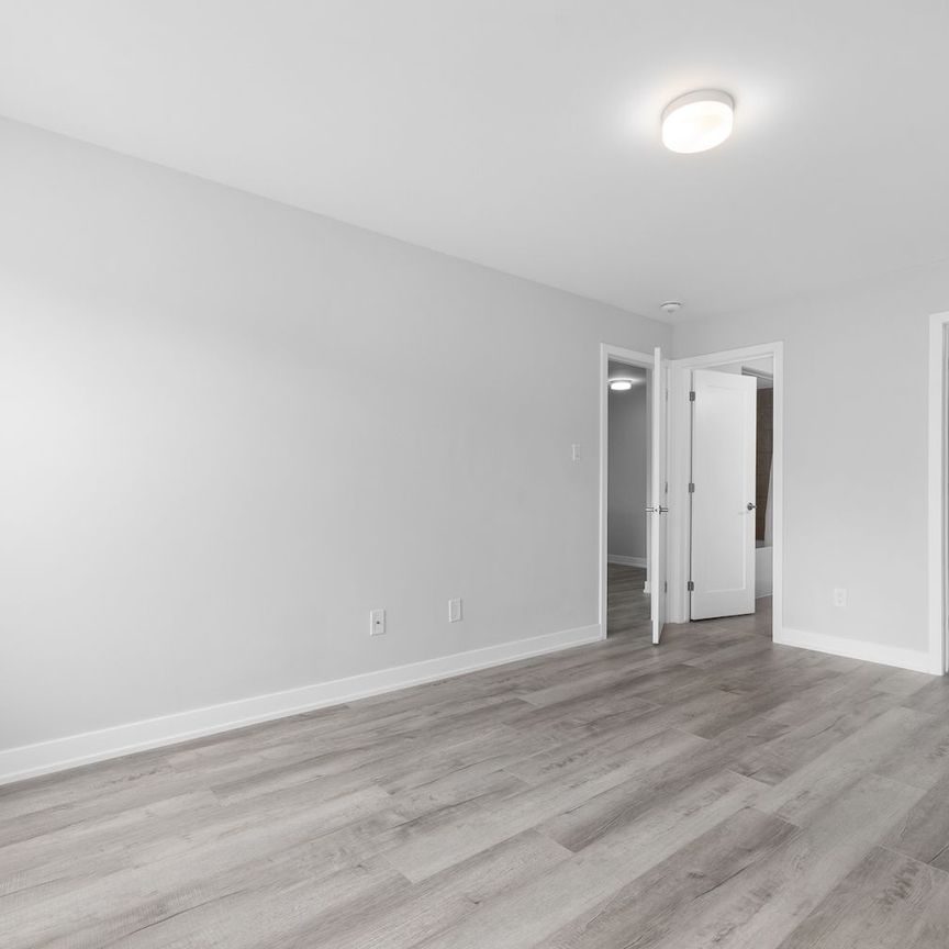 For Lease - 142 Anthracite Private, Barrhaven, Ontario - Photo 1