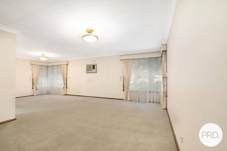 BEAUTIFULLY MAINTAINED HOME IN PRIME WODONGA LOCATION! - Photo 2