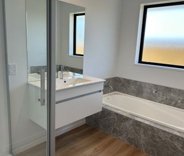 Homely in Halswell - Photo 1