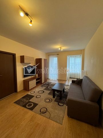 Apartament 2 camere semidecomandat, zona strazii Traian, parcare - Photo 2