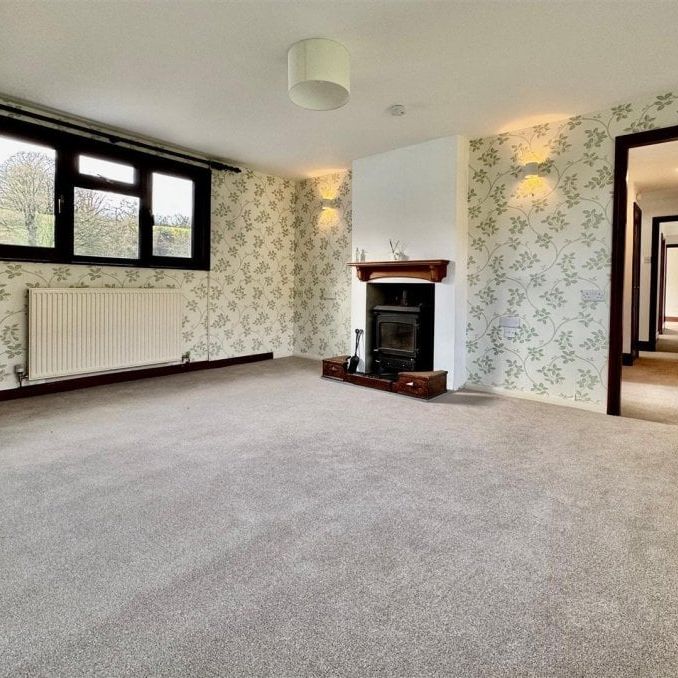 Edgcott Road, Minehead - Photo 1