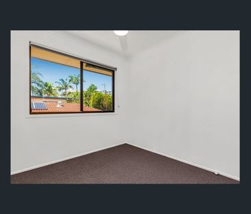 Renovated Unit Just Moments from the Water - Photo 3