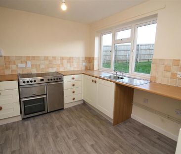 3 bedroom detached house to rent - Photo 6