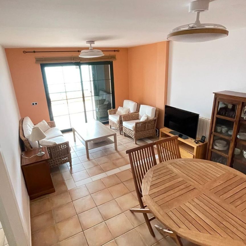 Precioso apartamento con vistas de ensueño al mar - Photo 1