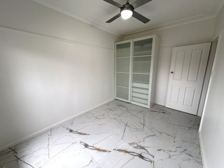 Modern Family Home!! - Photo 2