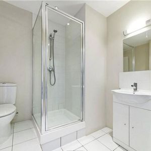 Hill Street, Mayfair (South) and Piccadilly, London, W1J - Photo 3