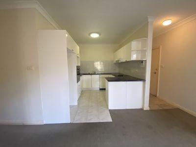3 bedroom unit in Chatswood - Photo 3