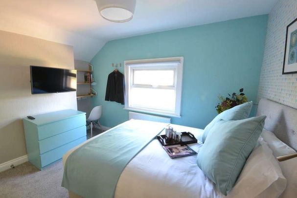 Thames House, Reading, Berkshire, RG1 - Photo 1