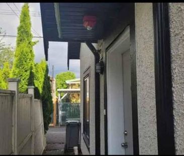 laneway house for rent in East Van - Photo 3