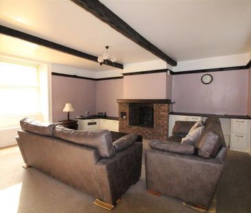 2 bedroom cottage to rent - Photo 2