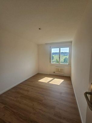 Moderne 3.5 Zimmer Wohnung - Foto 1