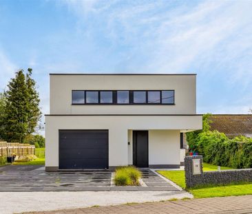 Aan de rand van het Zoniënwoud, villa van +/- 280 m², met een prachtige tuin. - Photo 3