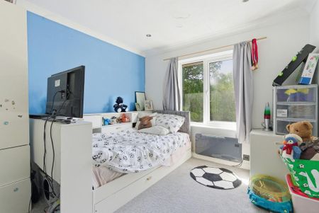 3 bedroom maisonette to rent - Photo 3
