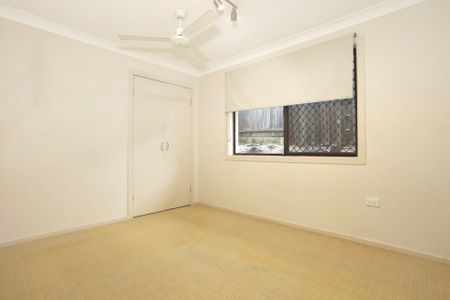 2 Mara Court, Ashmore QLD, Belconnen - Photo 2