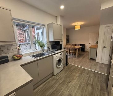 3 bedroom terraced house to rent - Photo 1