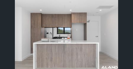 Level 19 | Two-Bedroom with Panoramic Water & Stadium Views - Photo 4