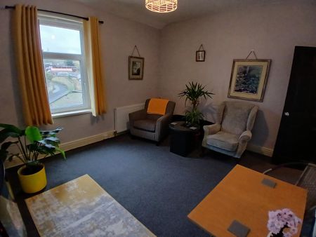 Burnley Road, Briercliffe, Burnley - Photo 2